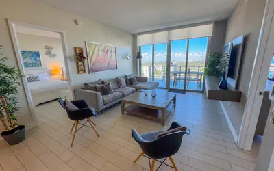 Exceptional 2 bedroom PH Incredible View