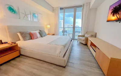 Beautiful one bedroom apartment with Nice View