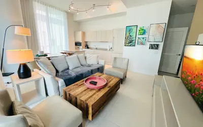 Incredible One Bedroom Apartment Ocean Front