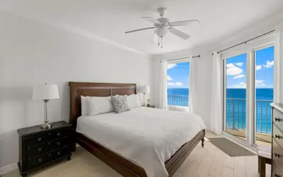 Spectacular Big 3BD Beachfront Condo!  Sleeps 10