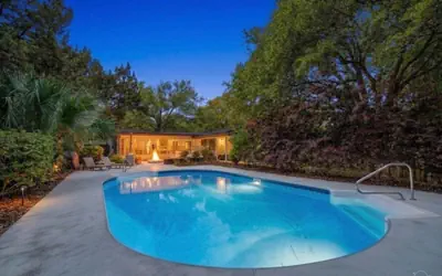 5BR Pool Home Near Beaches | Pet-Friendly + BBQ