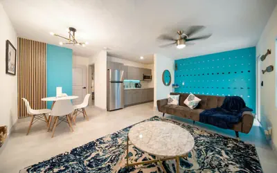 Newly Renovated Coastal 1-Bedroom Near the Beach in Las Olas
