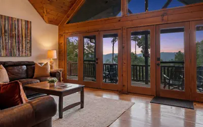 Hot Tub, Views, Firepit, Fireplace, Game Room