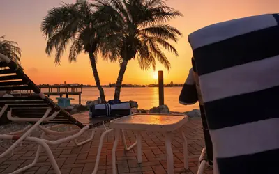 107 · Boat dock BBQ Walk to Beach Heated Pool