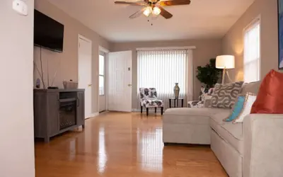 318) Large 3 bedroom | Fenced Yard | Great Area