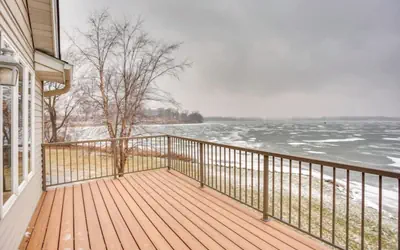 519B) Large 2 bedroom on the water!
