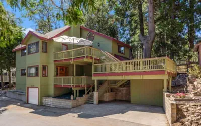 Mountain Getaway | Game Room + Sleeps 10