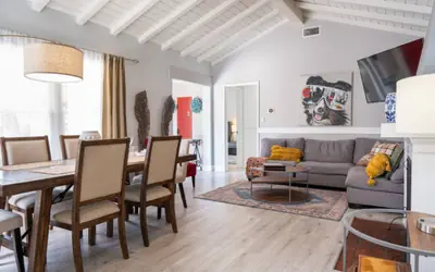 Remodeled 4BR Home in NoHo w/ Patio & Parking p13