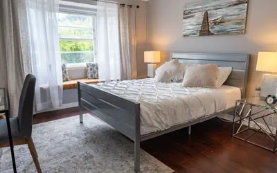 BEAUTIFULLY UPDATED 3-BEDROOM HOME IN NOHO ARTS DISTRICT (p15)