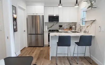 MODERN 1BR APT with PRIVATE FENCED PATIO in NoHo (p62)