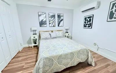 Private Miami Bungalow | FIU + Free Parking
