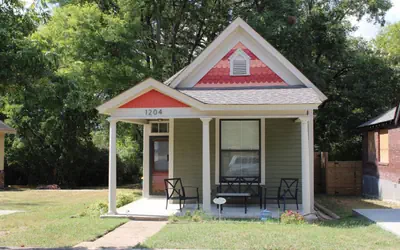 Super Cute 2BR