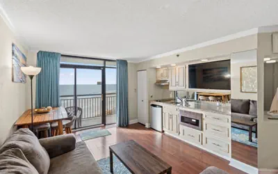 Beach Cove Resort 808