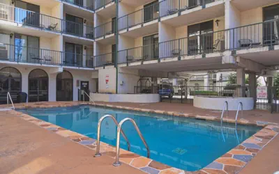 Oak Square - Unit