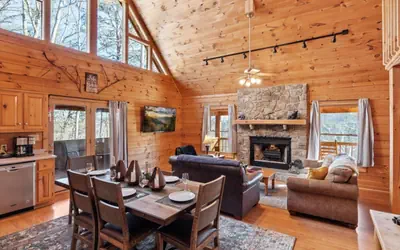 Private Cabin | Hot Tub | King beds | Forest Views