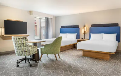 Hampton Inn & Suites Cincinnati/Uptown-University Area