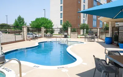 Hampton Inn & Suites Dallas/Lewisville-Vista Ridge Mall, TX