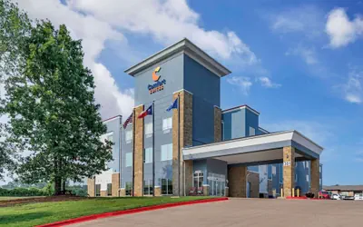 Comfort Suites Palestine