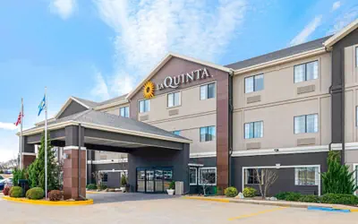 La Quinta Inn & Suites by Wyndham Ada