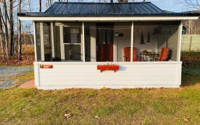 Carroll Motel & Cottages