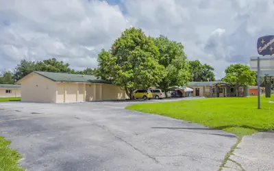 OYO Superior Budget Inn Bartow