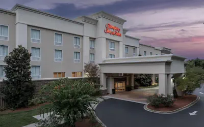Hampton Inn & Suites Huntersville