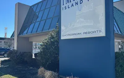 Impala Island Inn