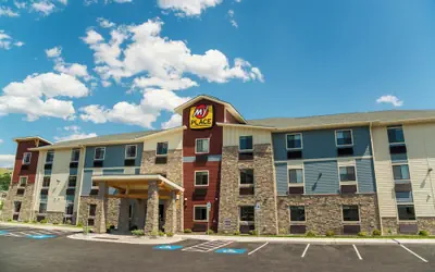 My Place Hotel - Midland