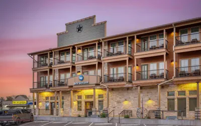 Best Western Bandera Suites & Saloon