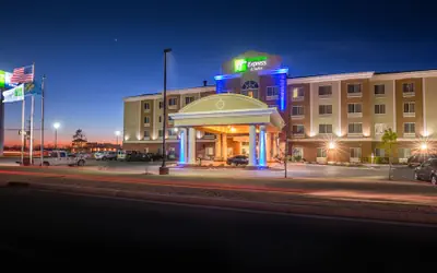 Holiday Inn Express Hotel & Suites Elk City by IHG