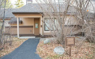 1622 Quicksilver 2 Bedroom Townhouse by RedAwning