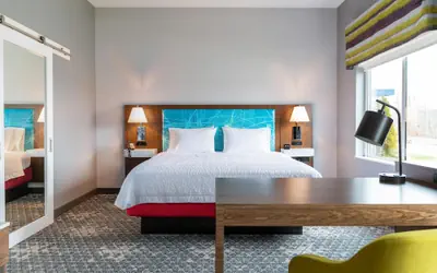 Hampton Inn & Suites Marshfield
