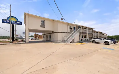 Days Inn by Wyndham Kenedy/Karnes City