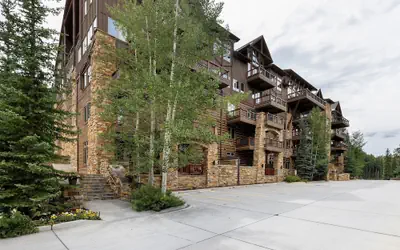3059 The Timbers 2 Bedroom Condo by RedAwning