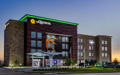 La Quinta Inn & Suites by Wyndham Terrell