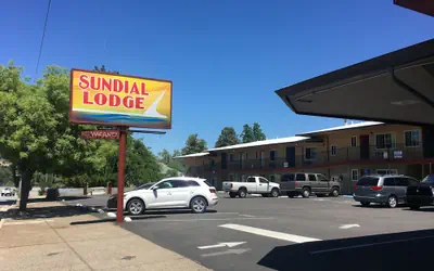 Sundial Lodge