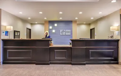Holiday Inn Express & Suites Emporia Northwest by IHG