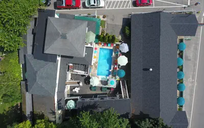 Beach Motel & Suites