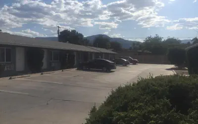 Little Daisy Motel