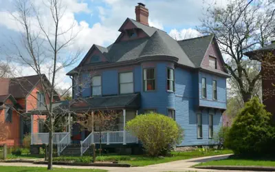 Art and Lodging