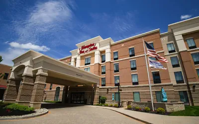 Hampton Inn & Suites Mishawaka/South Bend at Heritage Square