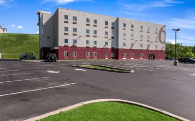 Motel 6 Wilkes Barre, PA - Arena