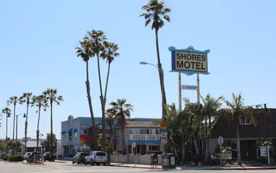 The Shores Inn and Beach Houses