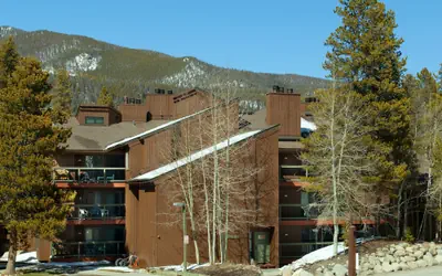 Updated 2Br Plus Loft Condo on Shuttle Route! Sleeps 8 & Kids Ski Free by RedAwning