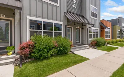 Amazing Urban Townhome Near Breweries & River!