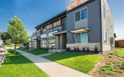 Swanky Townhome Near Old Town, Breweries and River