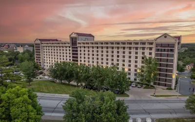 Thousand Hills Resort Hotel