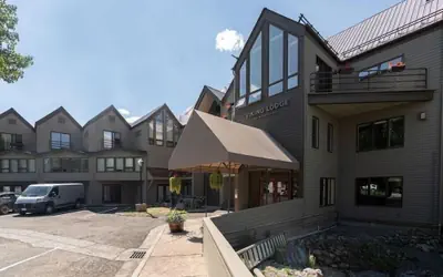 Walk To Ski! Bay Window View Of River & Ski Mountain 1 Bedroom Condo by RedAwning