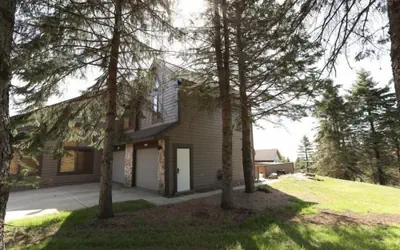 Seven Springs Sunridge 3 Bedrooms Premium Condo, Private Hot Tub! by RedAwning