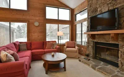 Seven Springs Sunridge 3 BR Condo, Sleeps 10! by RedAwning